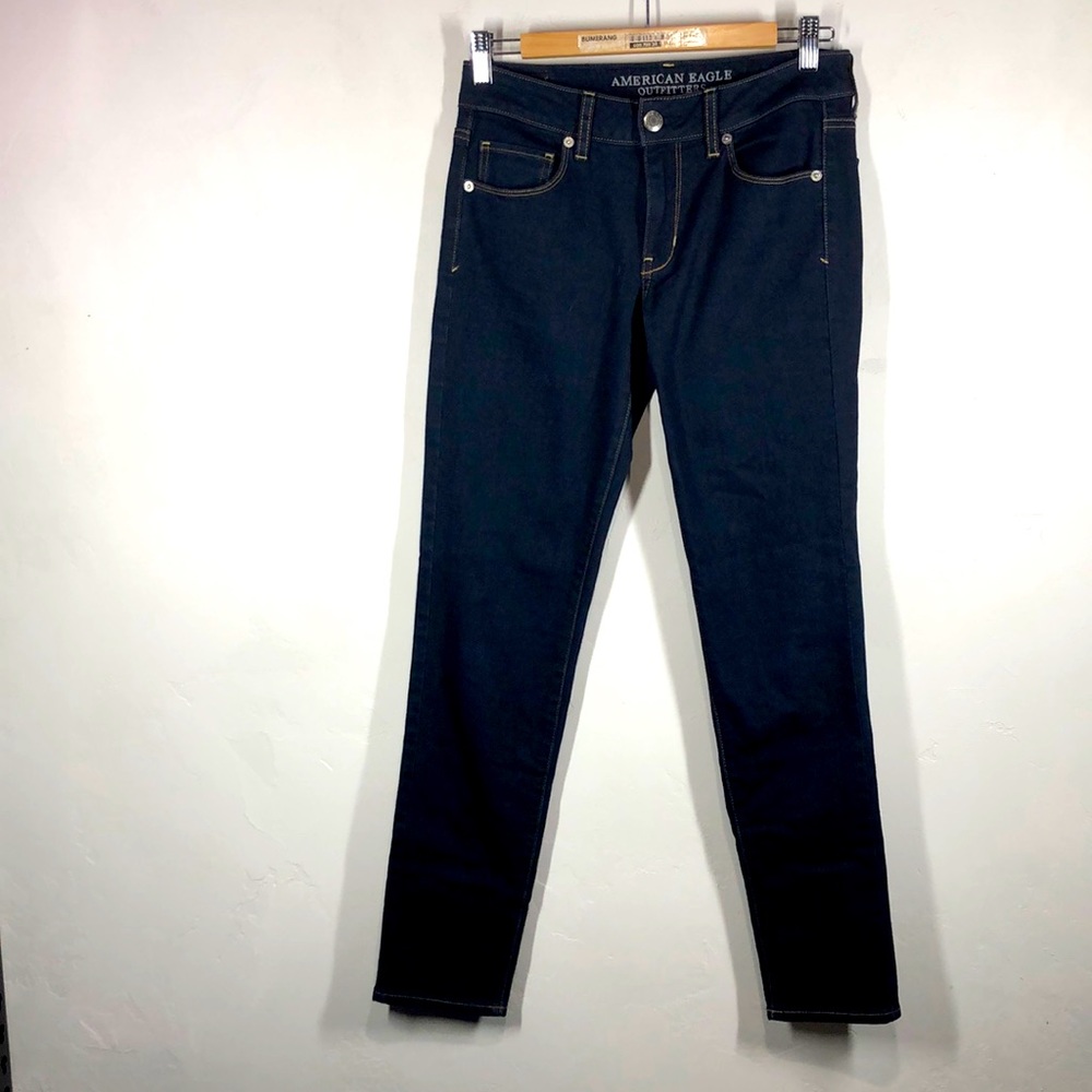 American Eagle dark wash skinny jeans size 4